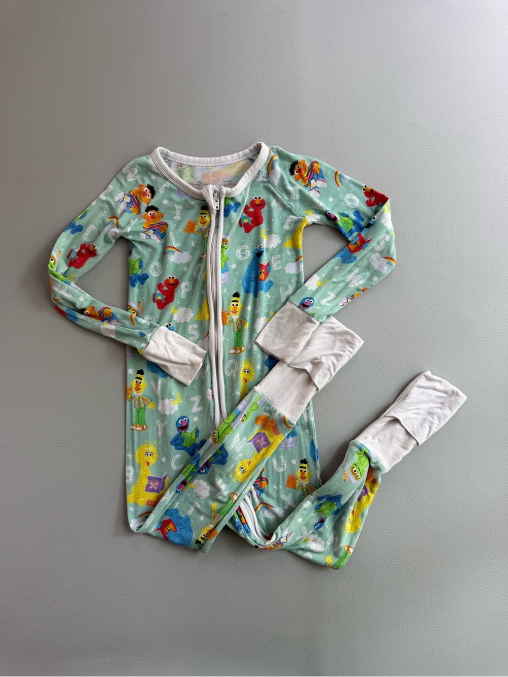 Little Sleepies Sesame Street Reading Zippy Pajamas size 3T - 2 Holes